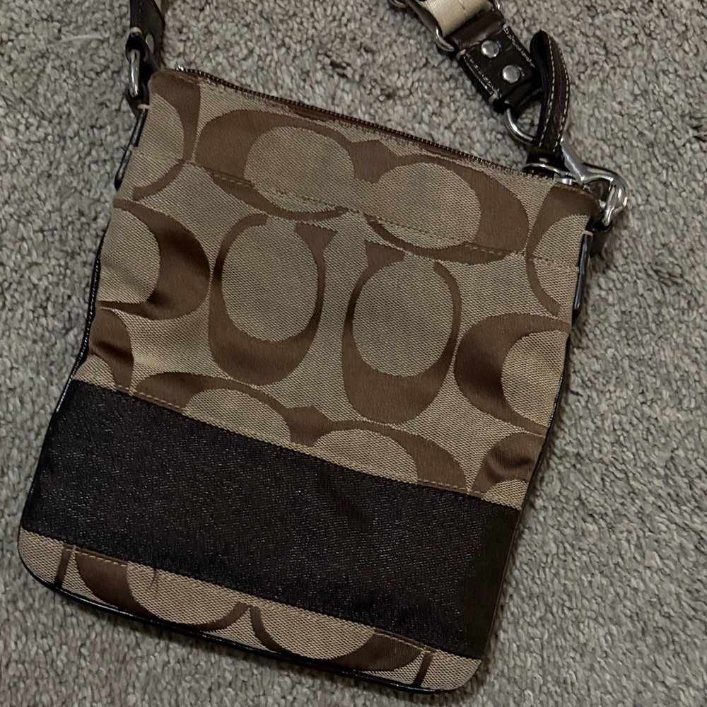 Coach Brown and Cream Crossbody Bag - Picture 8 of 11